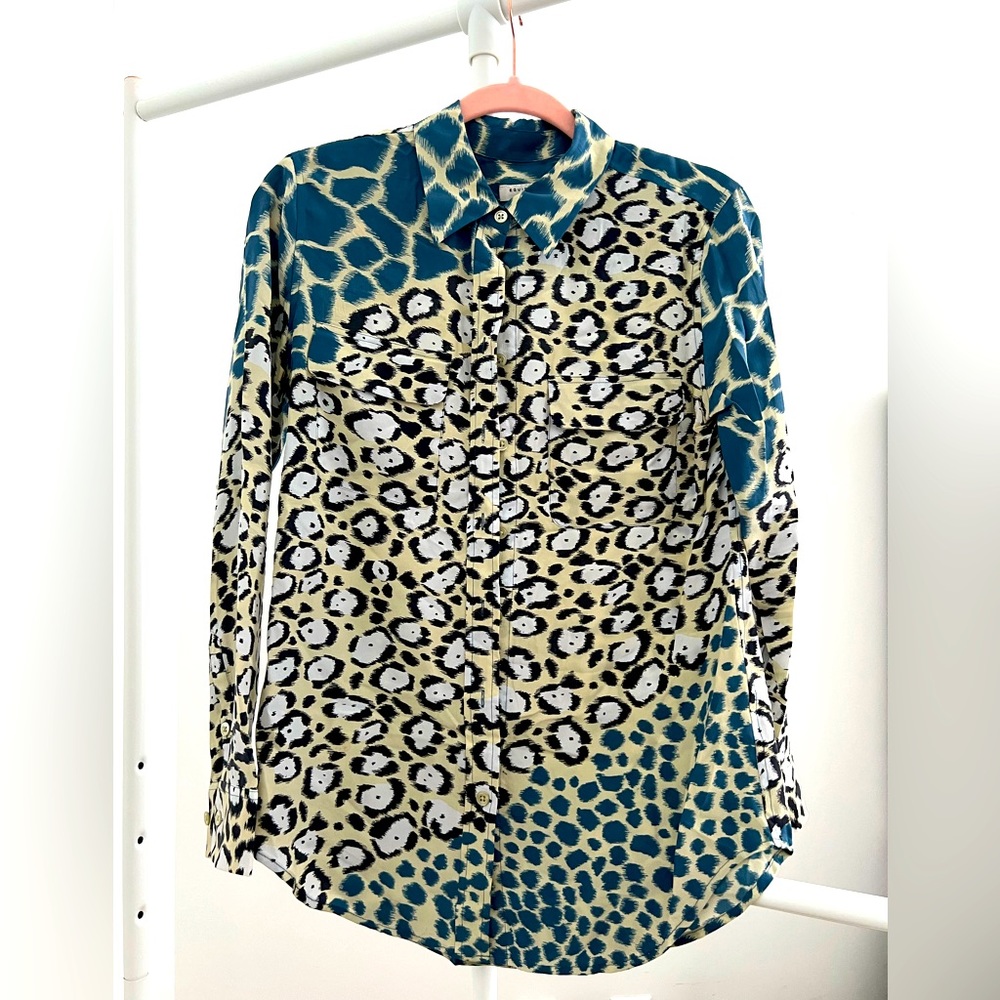 100% silk blouse. Gently worn. Button down. Equipment. S.